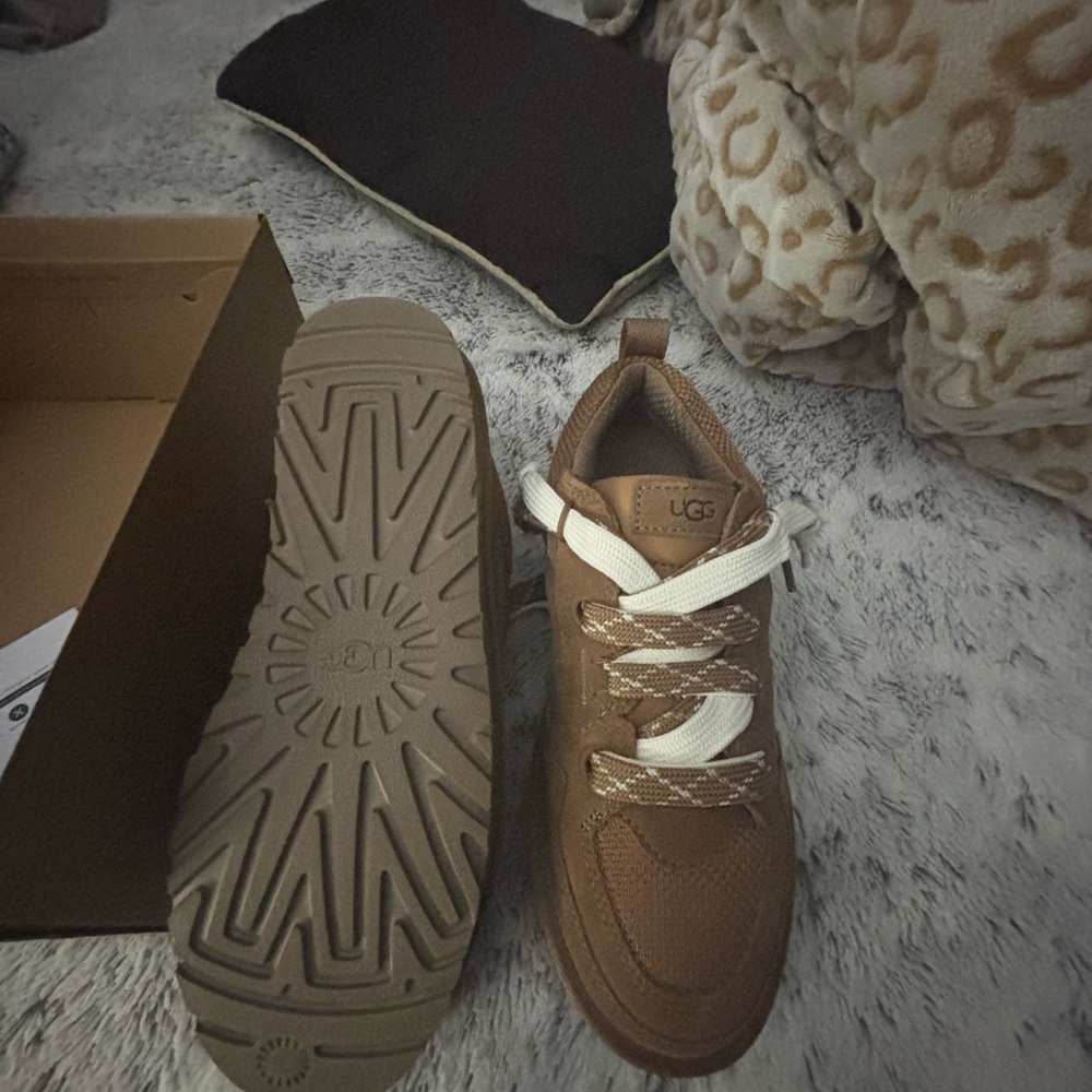 UGG Lowmel Tan Sneakers with White Laces